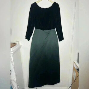 Catherine Regehr Vancouver Velvet Maxi Dress Size Medium